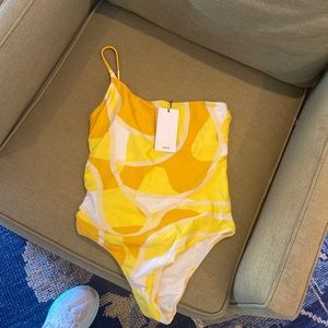 Mango yellow one piece with one shoulder and rings